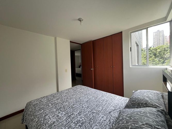 Apartamento de 3 alcobas en arriendo en Las Lomas, Medellín, 103 m² · foto 11 de 16