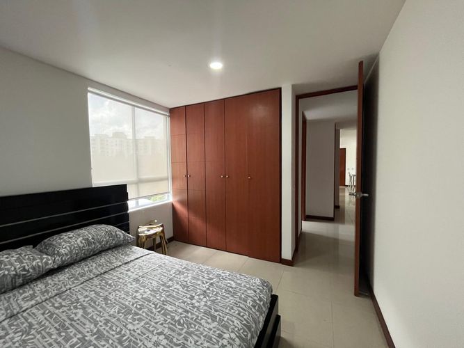 Apartamento de 3 alcobas en arriendo en Las Lomas, Medellín, 103 m² · foto 13 de 16