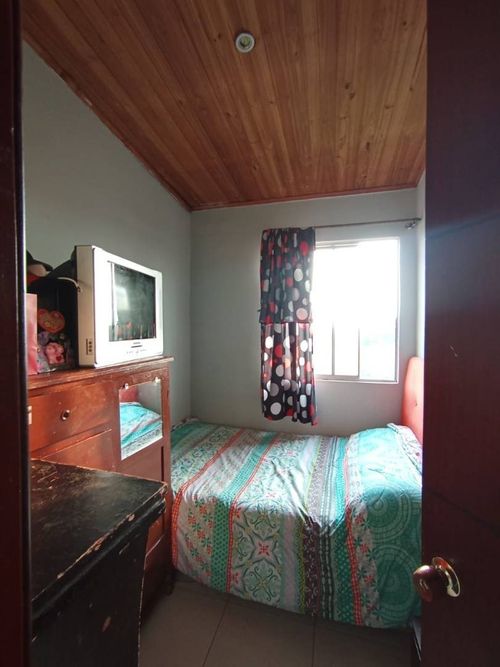 Apartamento de 3 alcobas en venta en Hato Sector I, Funza, 55 m² · foto 5 de 8