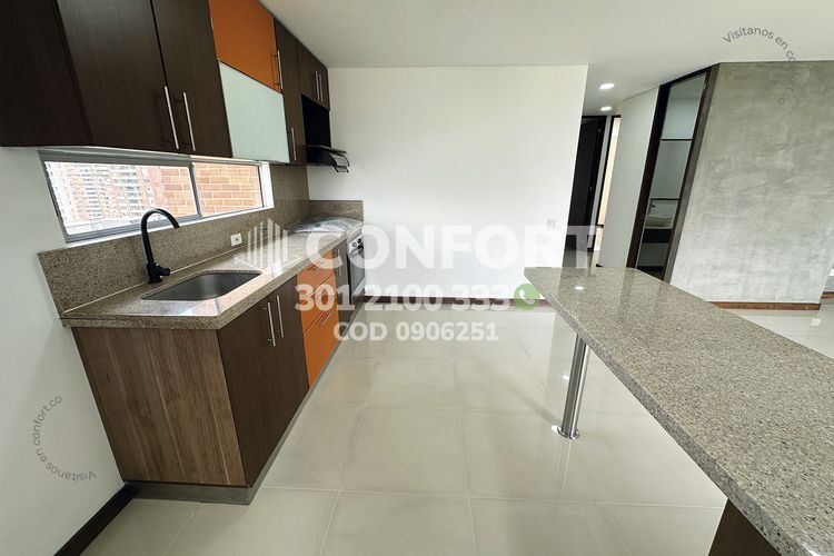 Apartamento de 3 alcobas en arriendo en Los Parra, Medellín, 112 m² · foto 6 de 24