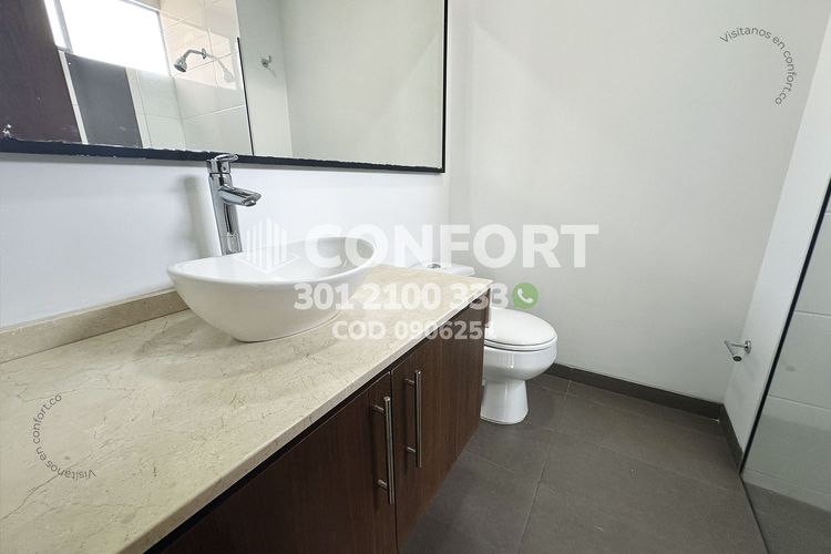 Apartamento de 3 alcobas en arriendo en Los Parra, Medellín, 112 m² · foto 23 de 24