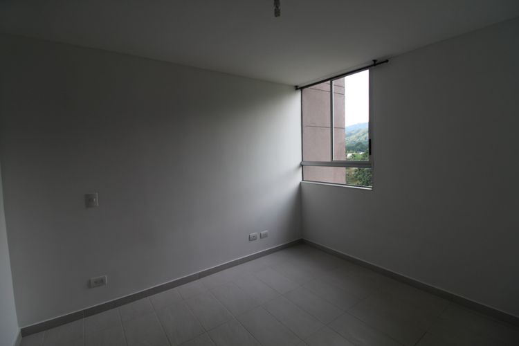 Apartamento de 3 alcobas en venta en Guayanas, Floridablanca, 83 m² · foto 7 de 14
