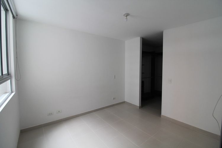 Apartamento de 3 alcobas en venta en Guayanas, Floridablanca, 83 m² · foto 8 de 14