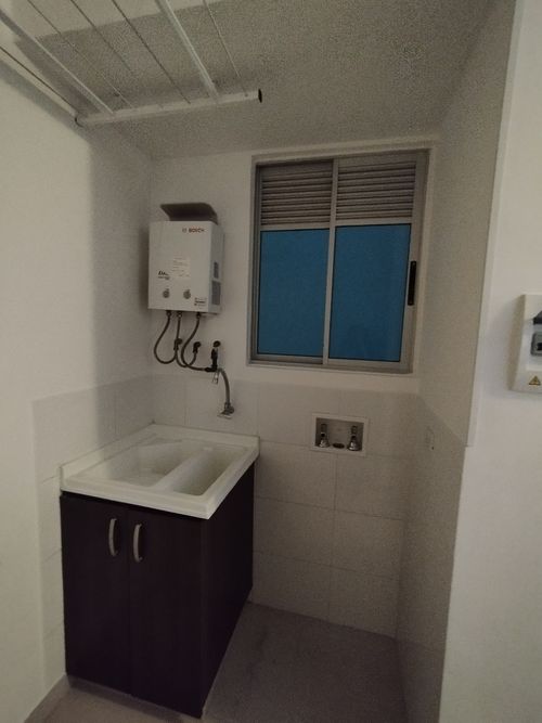 Apartamento de 3 alcobas en venta en Guayanas, Floridablanca, 83 m² · foto 13 de 14