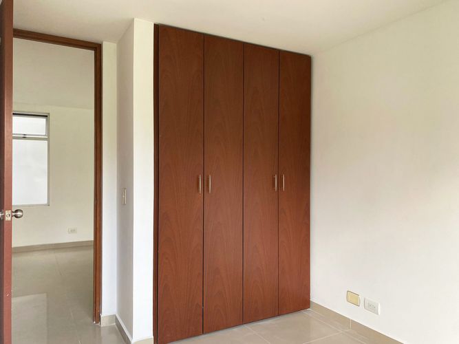 Apartamento de 2 alcobas en arriendo en Loma Del Esmeraldal, Envigado, 75 m² · foto 11 de 18