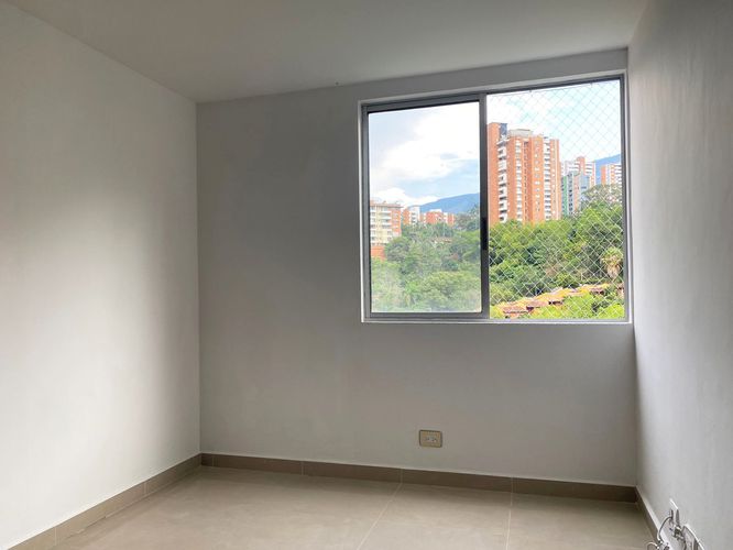 Apartamento de 2 alcobas en arriendo en Loma Del Esmeraldal, Envigado, 75 m² · foto 12 de 18