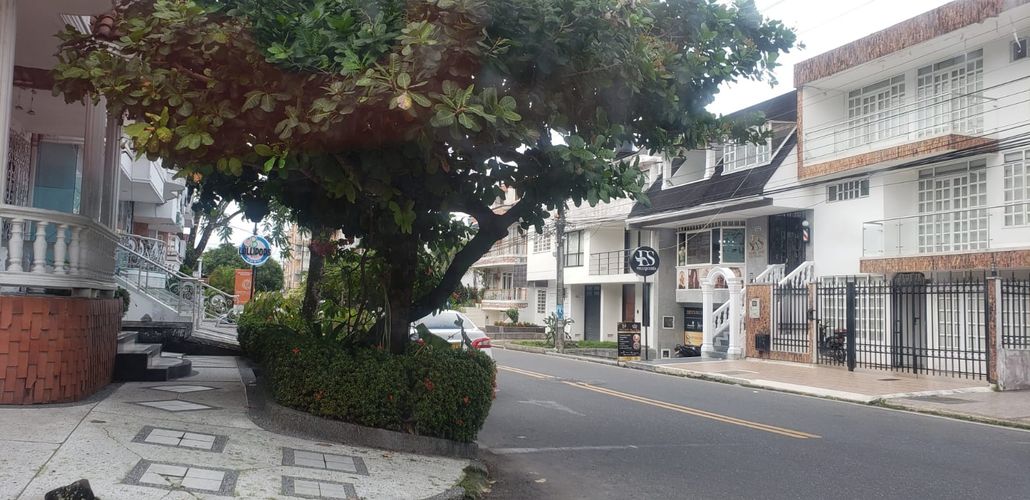 Casa de 5 alcobas en venta en Buque, Villavicencio, 380 m² · foto 14 de 24