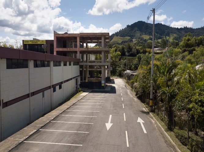 Lote en venta en El Tambo, La Ceja, 92 m² · foto 2 de 11