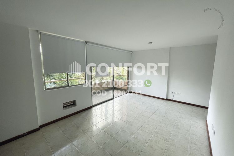 Apartaestudio en arriendo en Los Balsos, Medellín, 50 m² · foto 3 de 12