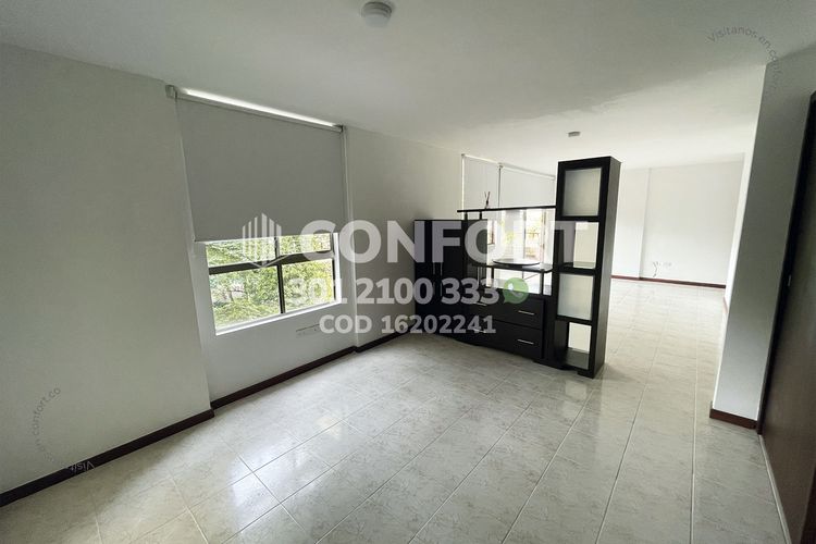 Apartaestudio en arriendo en Los Balsos, Medellín, 50 m² · foto 10 de 12