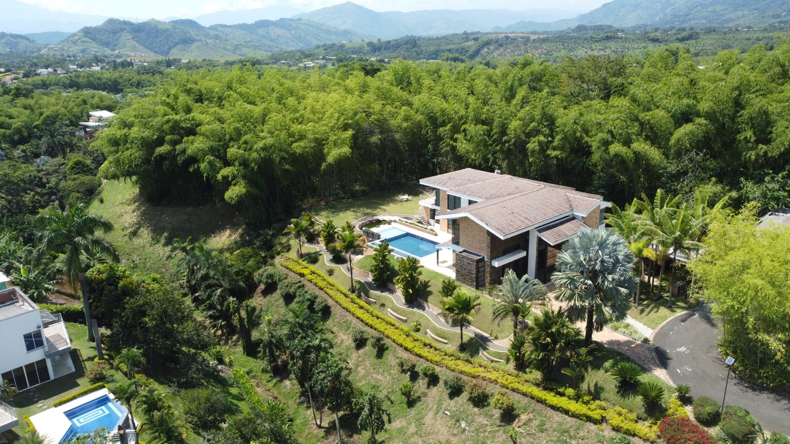 Casa en venta en Cerritos, Pereira · foto 2 de 24
