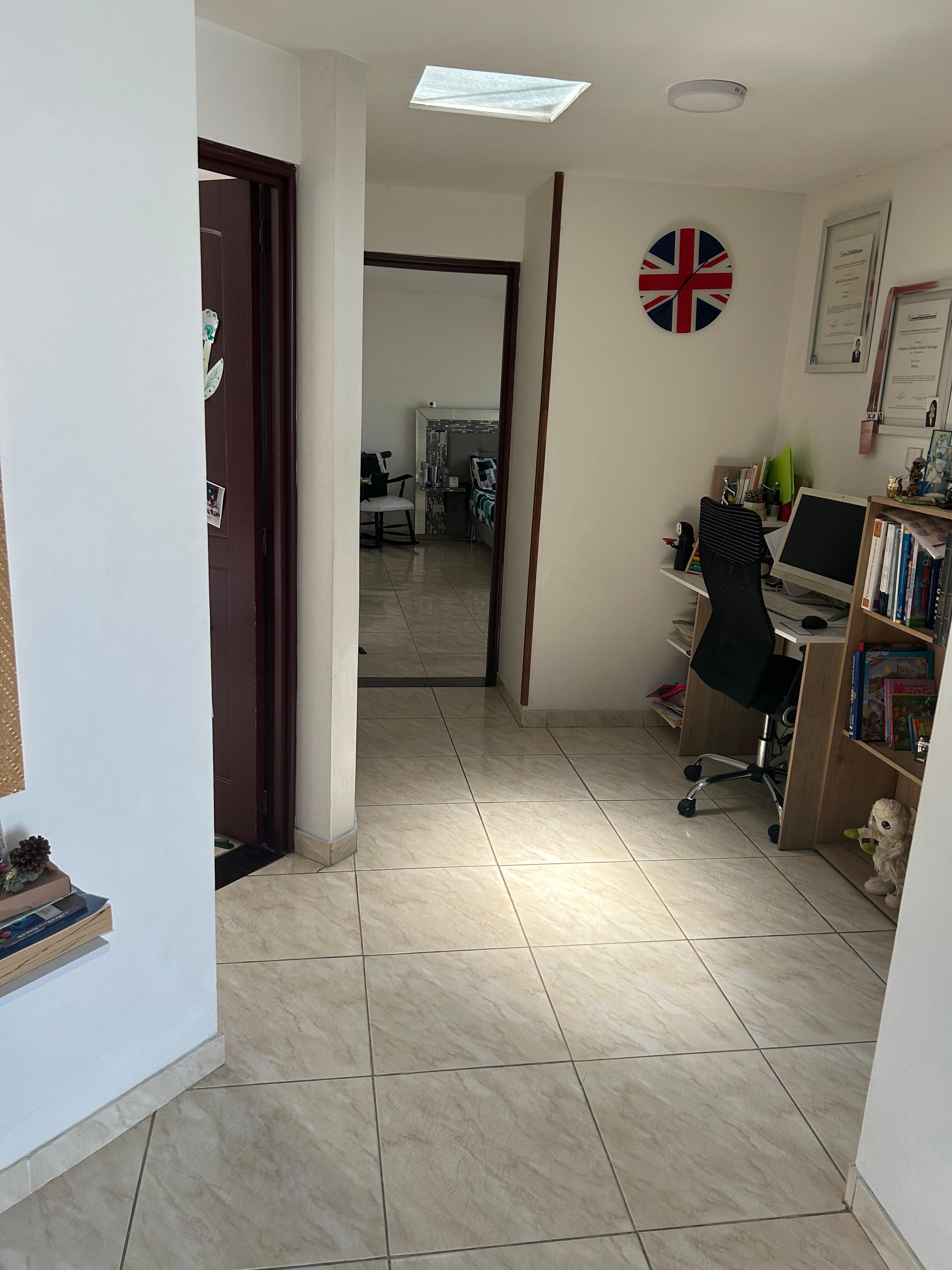 Apartamento en venta en Pinares, Pereira · foto 2 de 15