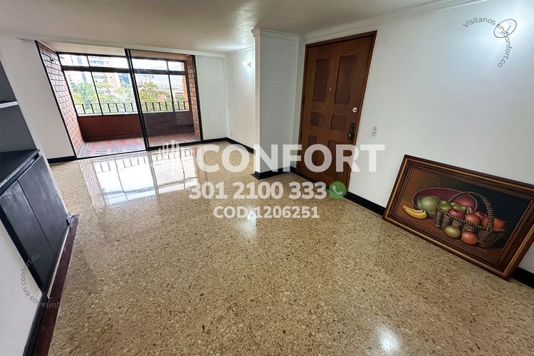 Apartamento de 3 alcobas en arriendo en Oviedo, Medellín, 118 m² · foto 2 de 24