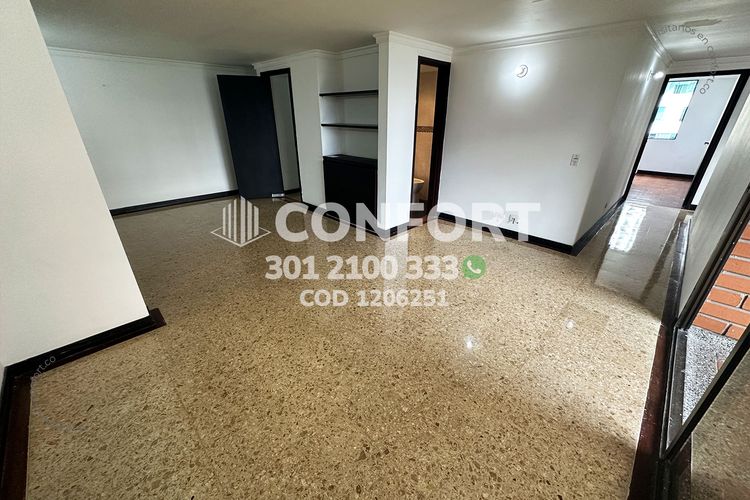 Apartamento de 3 alcobas en arriendo en Oviedo, Medellín, 118 m² · foto 3 de 24