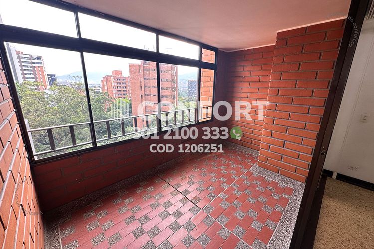 Apartamento de 3 alcobas en arriendo en Oviedo, Medellín, 118 m² · foto 5 de 24