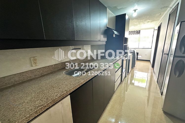 Apartamento de 3 alcobas en arriendo en Oviedo, Medellín, 118 m² · foto 7 de 24