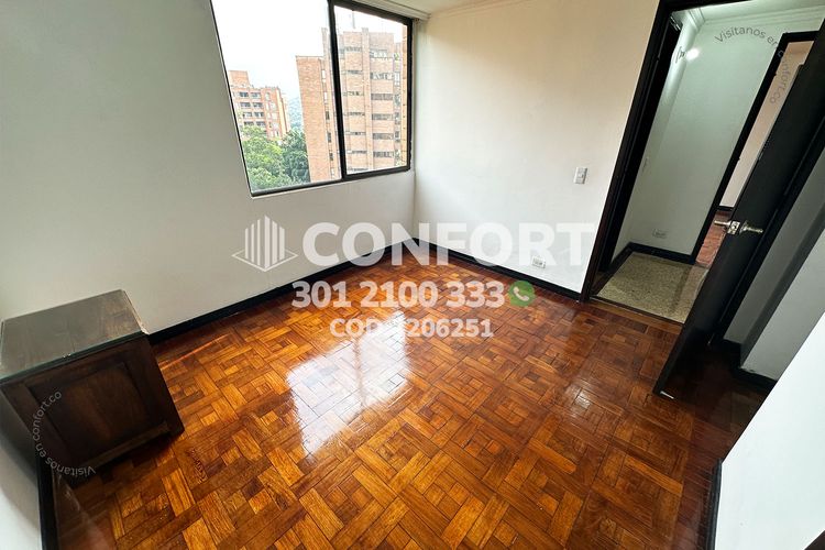 Apartamento de 3 alcobas en arriendo en Oviedo, Medellín, 118 m² · foto 17 de 24