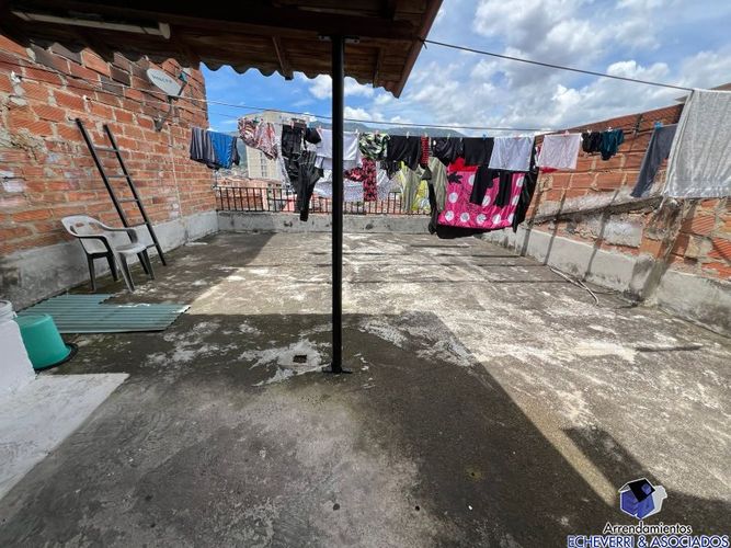 Edificio en venta en Suarez, Bello, 167 m² · foto 5 de 5