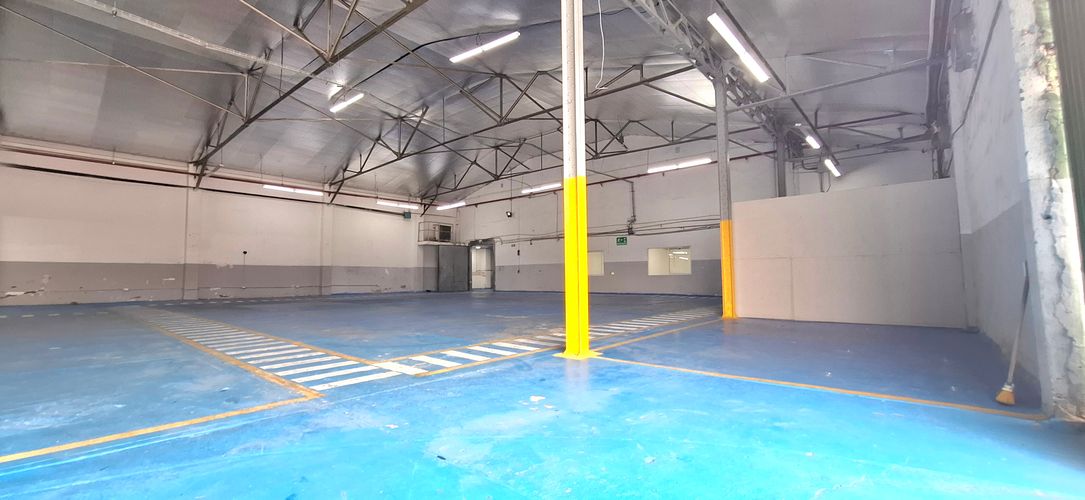 Bodega en arriendo en Las Delicias, Cali, 700 m² · foto 4 de 12