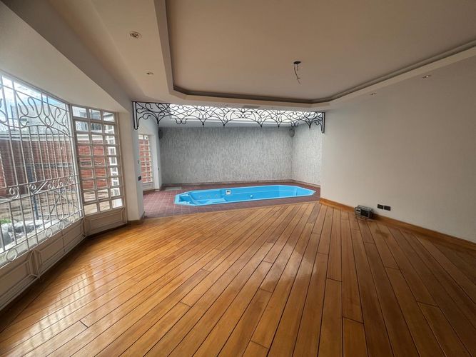 Casa de 4 alcobas en venta en Santa Ana Oriental, Bogotá, 750 m² · foto 7 de 18