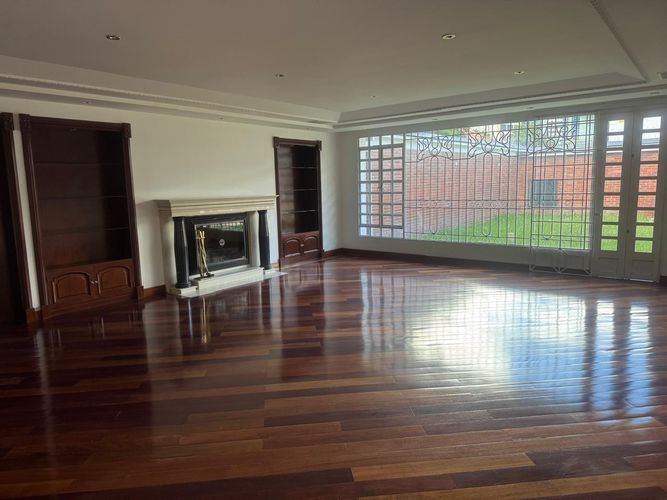 Casa de 4 alcobas en venta en Santa Ana Oriental, Bogotá, 750 m² · foto 8 de 18