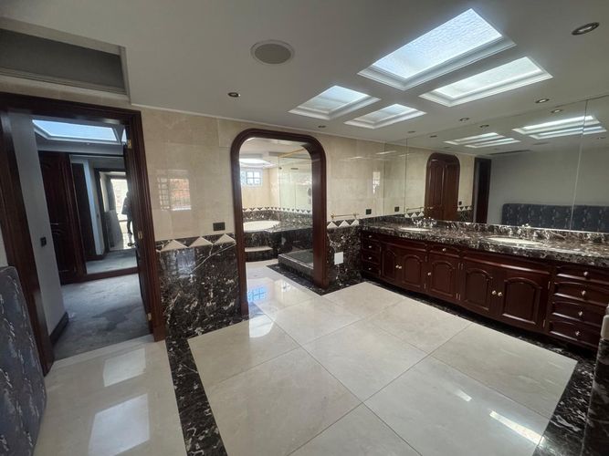 Casa de 4 alcobas en venta en Santa Ana Oriental, Bogotá, 750 m² · foto 13 de 18