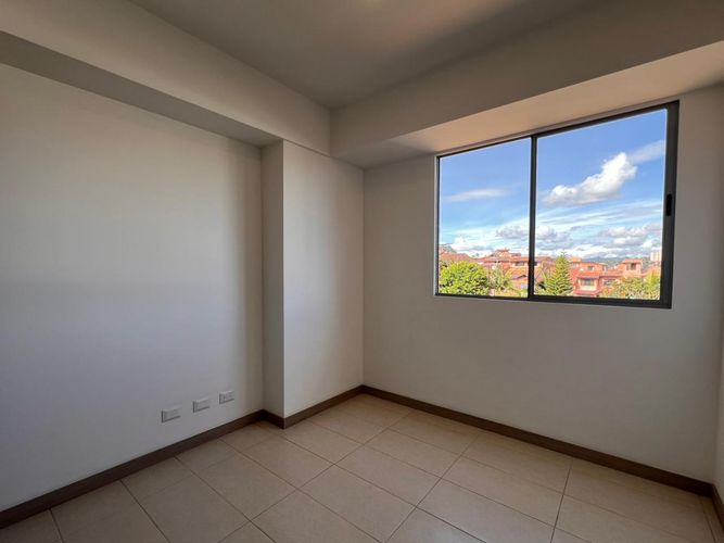 Apartamento de 3 alcobas en arriendo en Cabeceras De Llanogrande, Rionegro, 78 m² · foto 6 de 12