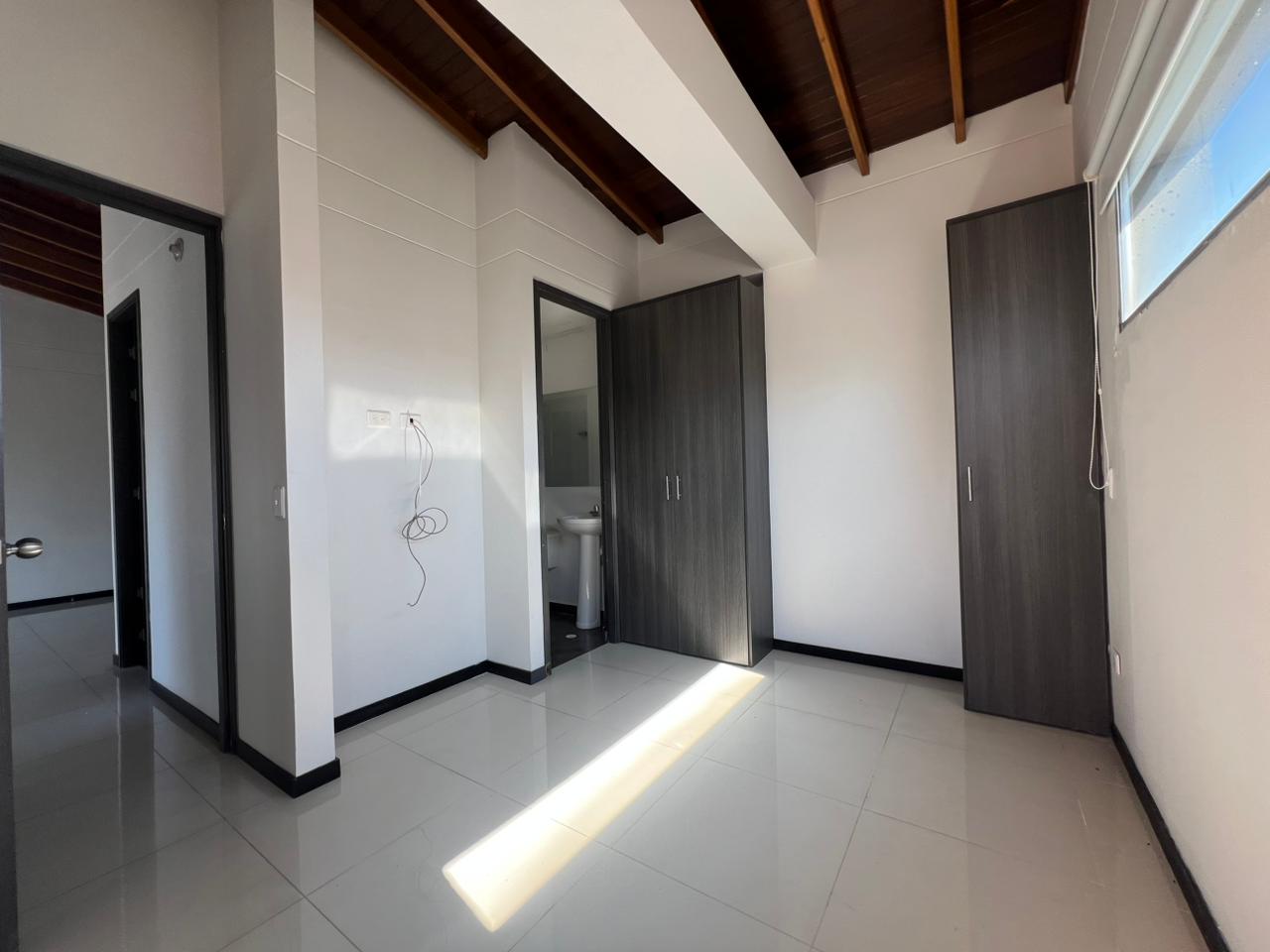 Apartamento en venta en Loma Benedictinos, Medellín · foto 11 de 13