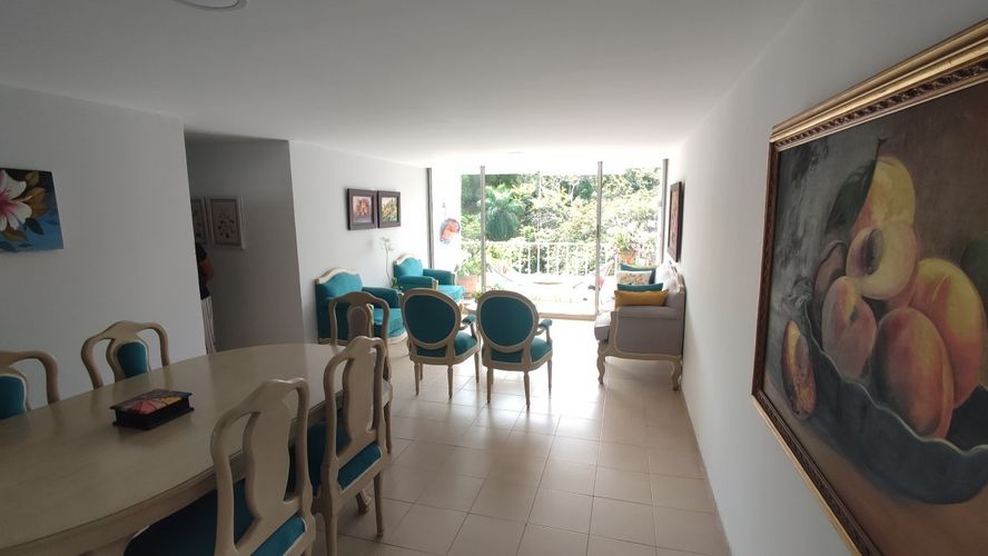 Apartamento de 3 alcobas en venta en Centro, Bucaramanga, 106 m² · foto 2 de 14