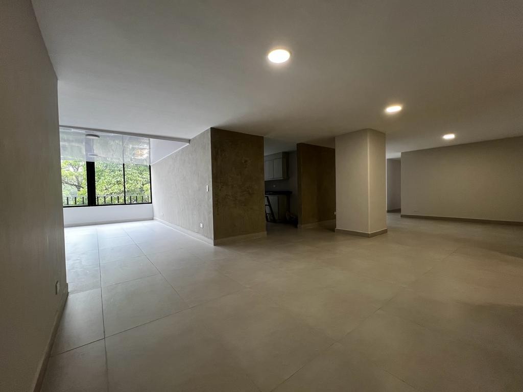Apartamento en venta en El Poblado, Medellín 2