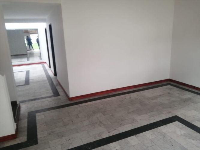Casa de 11 alcobas en venta en Cr San Sebastian, Chía, 430 m² · foto 4 de 16