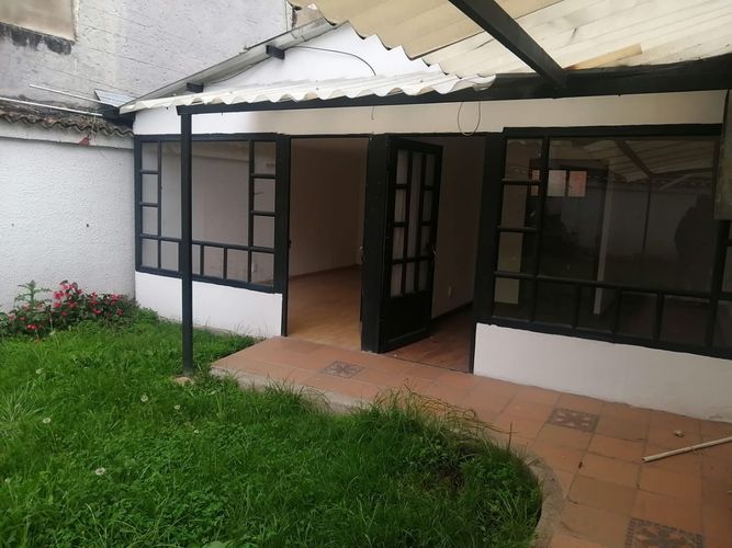 Casa de 11 alcobas en venta en Cr San Sebastian, Chía, 430 m² · foto 6 de 16