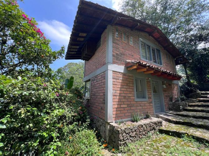 Casa de 11 alcobas en venta en Los Balsos, Medellín, 450 m² · foto 19 de 24