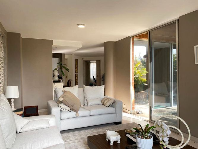 Apartamento de 2 alcobas en arriendo en El Poblado, Medellín, 100 m² · foto 4 de 20