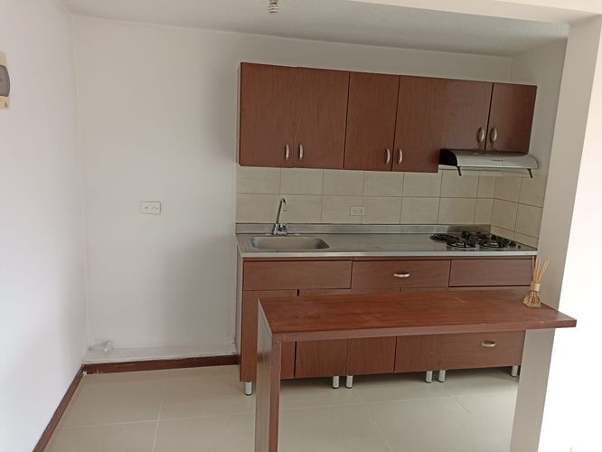 Apartamento de 2 alcobas en venta en Niquia, Bello, 60 m² · foto 4 de 11