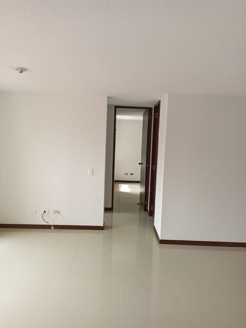 Apartamento de 2 alcobas en venta en Niquia, Bello, 60 m² · foto 6 de 11