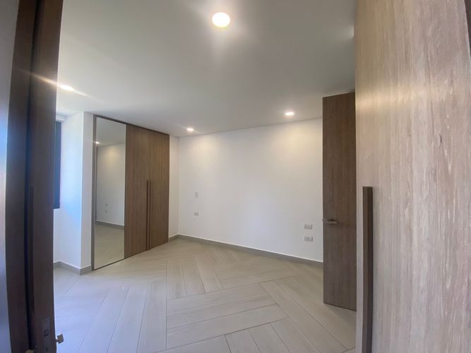 Apartamento de 2 alcobas en venta en Guayanas, Floridablanca, 86 m² · foto 3 de 20