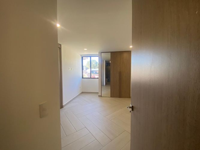 Apartamento de 2 alcobas en venta en Guayanas, Floridablanca, 86 m² · foto 7 de 20