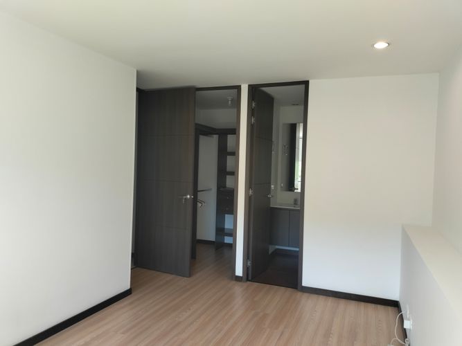 Apartamento de 2 alcobas en venta en El Poblado, Medellín, 64 m² · foto 7 de 16