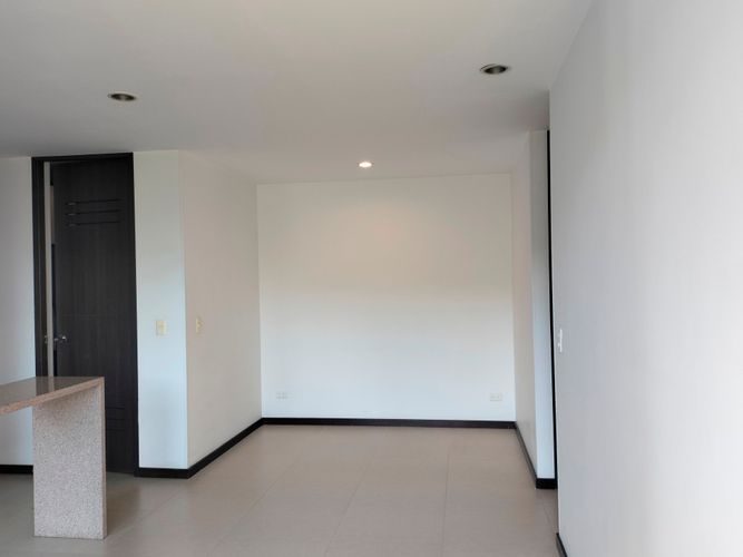 Apartamento de 2 alcobas en venta en El Poblado, Medellín, 64 m² · foto 8 de 16