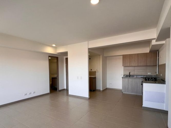 Apartamento de 3 alcobas en venta en Cabeceras De Llanogrande, Rionegro, 70 m² · foto 2 de 15