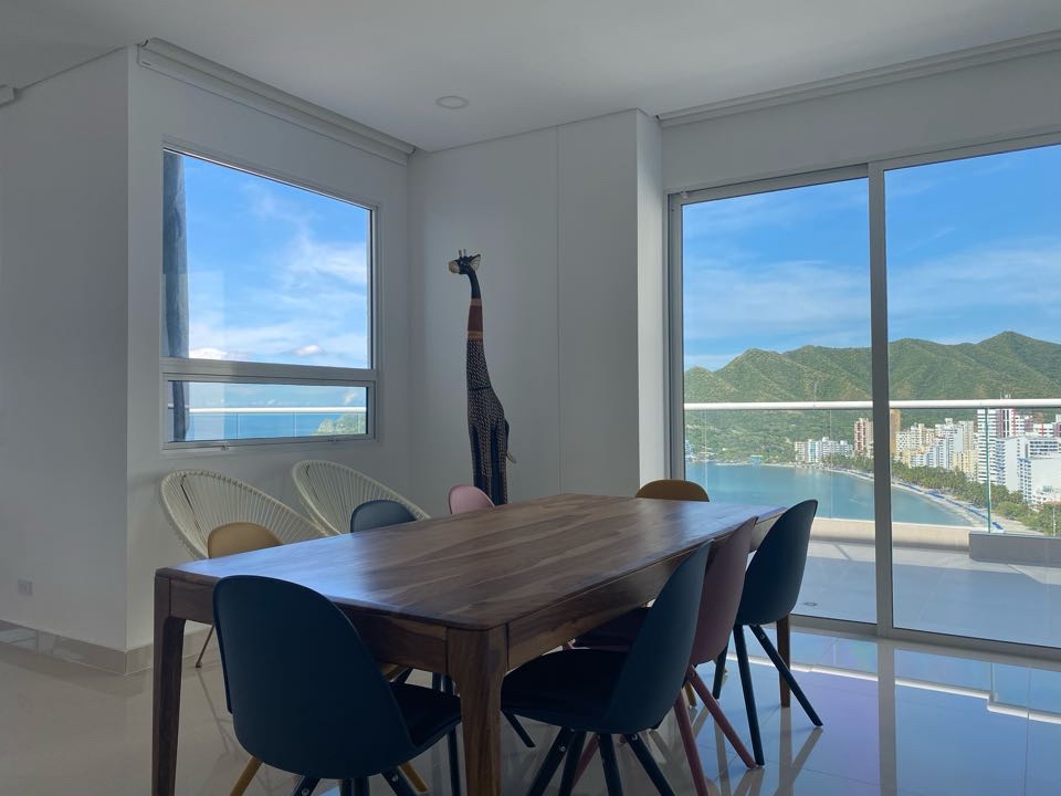 Apartamento en venta en Rodadero Sur, Santa Marta · foto 2 de 24