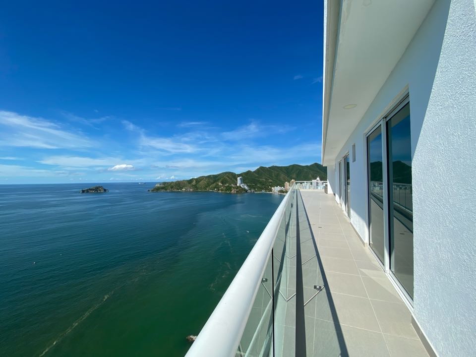 Apartamento en venta en Rodadero Sur, Santa Marta · foto 18 de 24