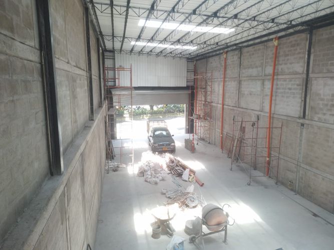 Local en arriendo en Laureles, Medellín, 400 m² · foto 2 de 9