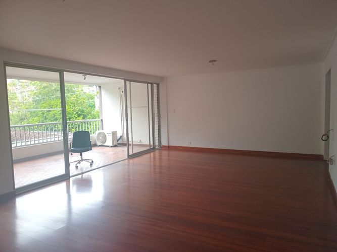 Apartamento de 4 alcobas en arriendo en El Poblado, Medellín, 195 m² · foto 4 de 19