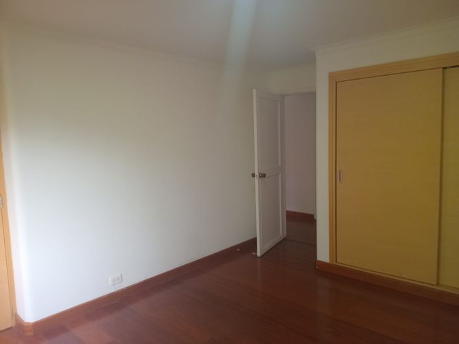 Apartamento de 4 alcobas en arriendo en El Poblado, Medellín, 195 m² · foto 10 de 19