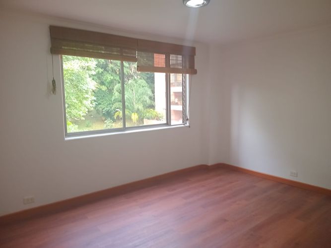 Apartamento de 4 alcobas en arriendo en El Poblado, Medellín, 195 m² · foto 13 de 19