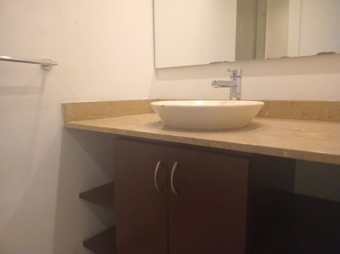 Apartamento de 4 alcobas en arriendo en El Poblado, Medellín, 195 m² · foto 17 de 19