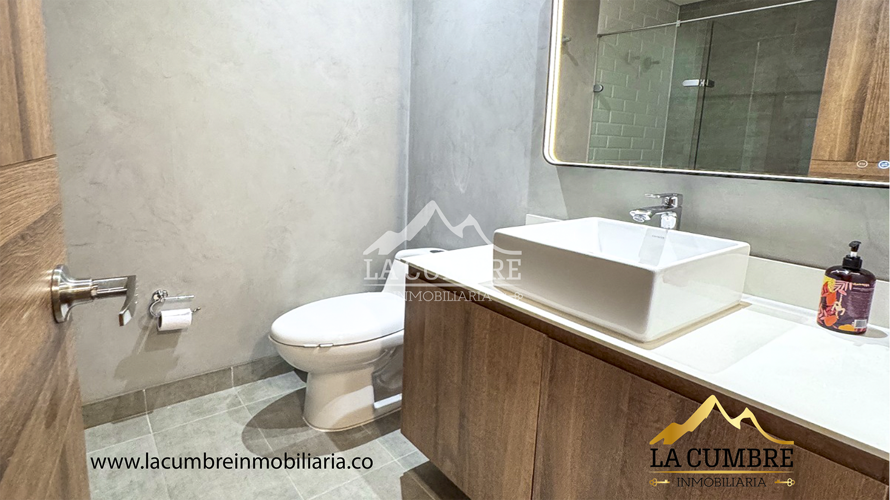 Apartamento en arriendo en Ciudad Del Río, Medellín · foto 11 de 14