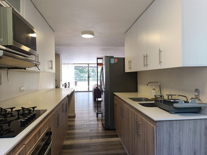 Apartamento de 3 alcobas en arriendo en El Poblado, Medellín, 177 m² · foto 6 de 20